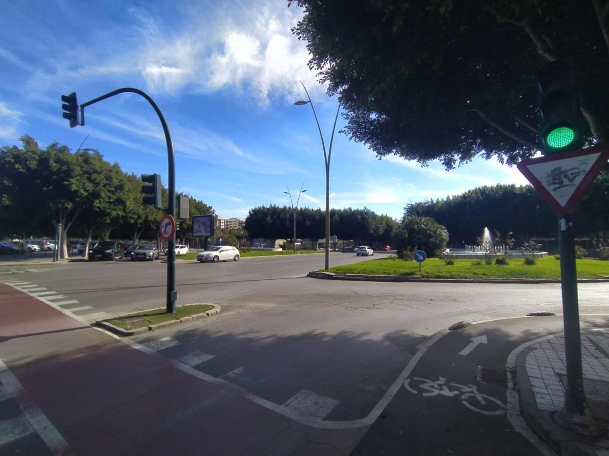 Apartamento Playa De Almeria - Playa Del Zapillo ภายนอก รูปภาพ